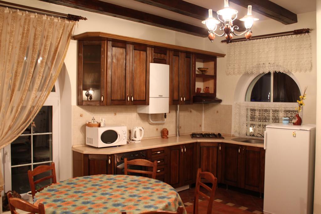 Karalinski Falvarok Tyzengauza Hotel Korolino  Pokój zdjęcie